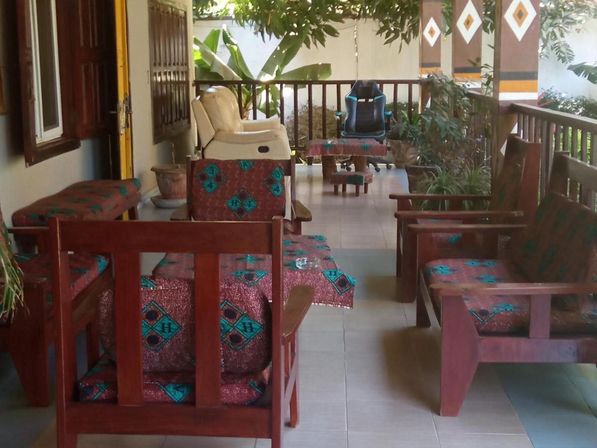Casa Hotel Sinkiling Gambia 세레쿤다 외부 사진
