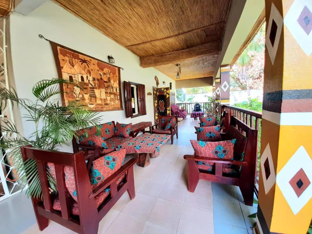 Casa Hotel Sinkiling Gambia 세레쿤다 외부 사진