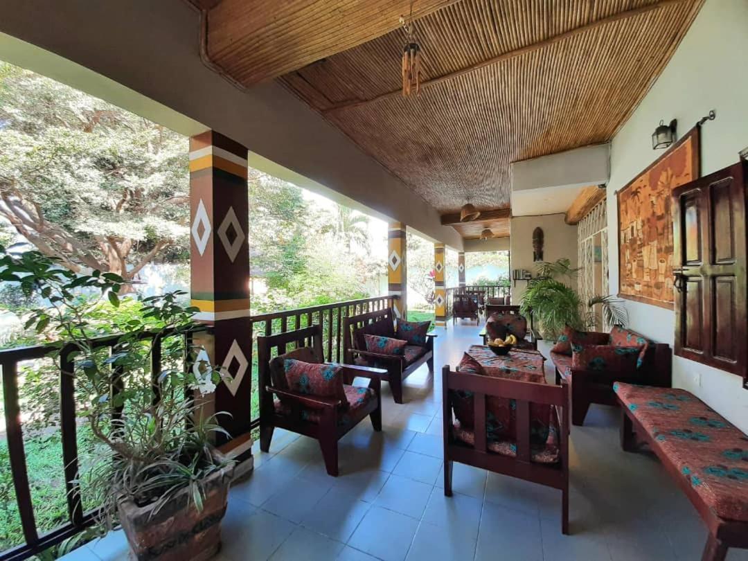 Casa Hotel Sinkiling Gambia 세레쿤다 외부 사진